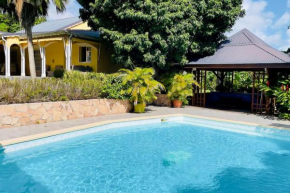 Maison de rêve avec piscine et jacuzzi aux portes de la forêt